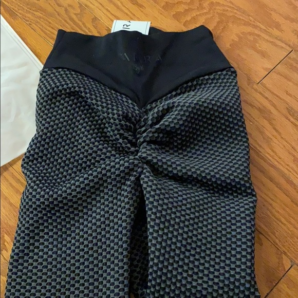 Workout pants - Picture 3 of 4